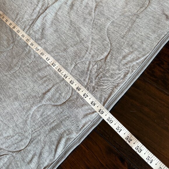 Set of 2 SHARPER IMAGE Cooling Touch Throw Blanket Grey & Blue - Picture 13 of 16